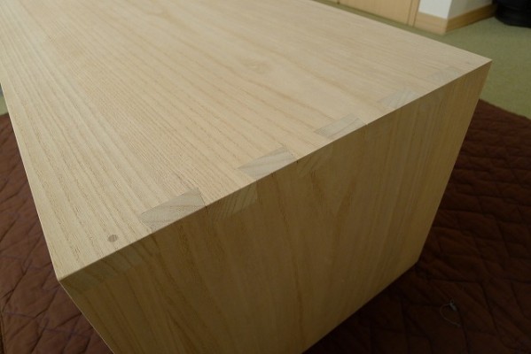 別注サイズの桐たんす