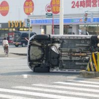 国道２６号荒木交差点北横転車両