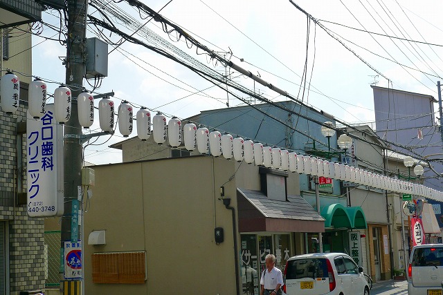 商店街の新しい献灯