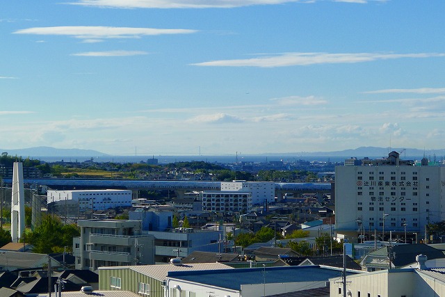 和泉市から明石海峡大橋がみえます。