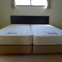兵庫県のN様にシモンズベッドのアベリアシングルベッド２台をお届けいたしました。