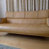 茨木市のＹ様にkarimoku家具のソファーをお届けしました。