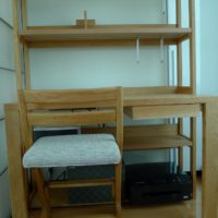 カリモク家具の学習机を大阪市のＹ様にお届けいたしました。