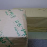 和歌山のT様ご注文の桐箪笥の最高峰　初音の桐たんす二棹をお届けいたしました。