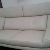 泉大津市のＴ様にカリモク家具　人気のZU46のソファーをお届けいたしました。