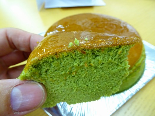 こだわりの桐箪笥 社長ブログ 北泉の抹茶のチーズケーキをいただきました 大阪泉州桐箪笥 たんす の 初音の桐箪笥 田中家具製作所