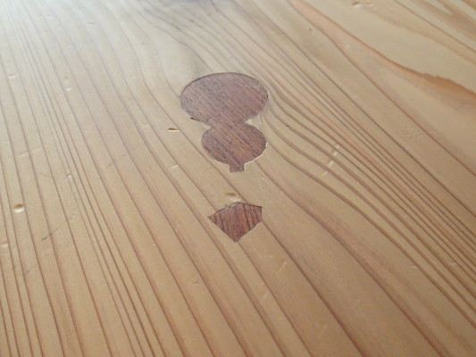 こだわりの杉無垢材の座卓のひょうたんの入れ木