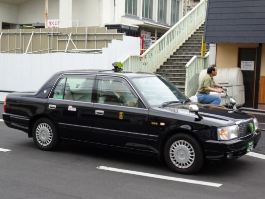 南海本線　春木駅の岸和田交通タクシー