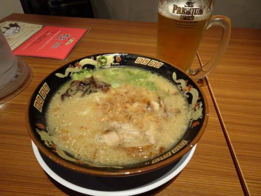 鹿児島ラーメン　濃厚豚骨の豚とろラーメン　