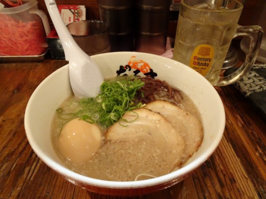 博多だるまラーメン　煮卵入り