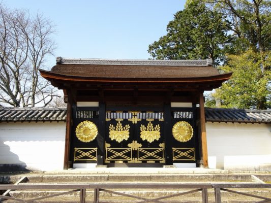 醍醐寺　三宝院の唐門