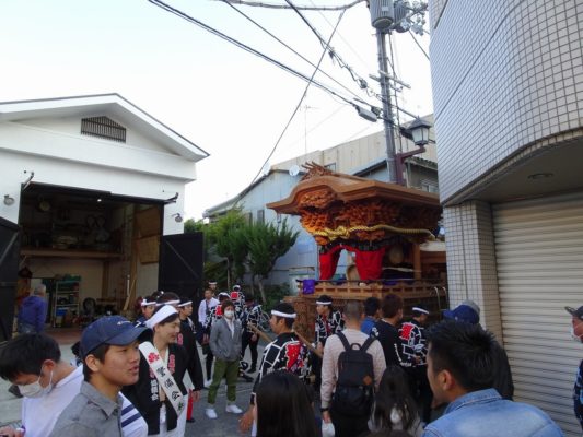 こだわり桐箪笥の社長ブログ さすが中北町の入魂式とお披露目曳行 大阪泉州桐箪笥 たんす の 初音の桐箪笥 田中家具製作所