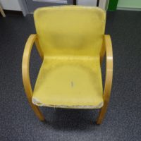こだわりの桐タンスの社長ブログ　どこも出来ないイタリアのarfiex（アルフレックス）の椅子の張り替えを致しました。