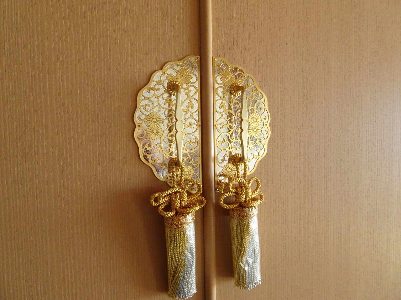 桐箪笥の納品事例！大阪府のＮ様の総桐天丸衣裳箪笥をお届けいたしました。