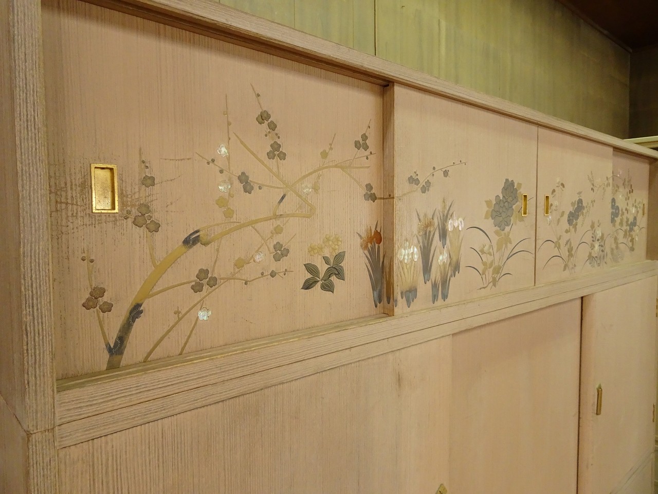 松山家具（桐の松山）製の蒔絵入り（絵入り）洗い修理