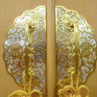 こだわりの桐箪笥の社長ブログ　写真で見る桐箪笥の金具もたくさんございます。