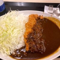 桐箪笥の社長ブログ　時間のない食事は「かつやのカツカレー」にします。