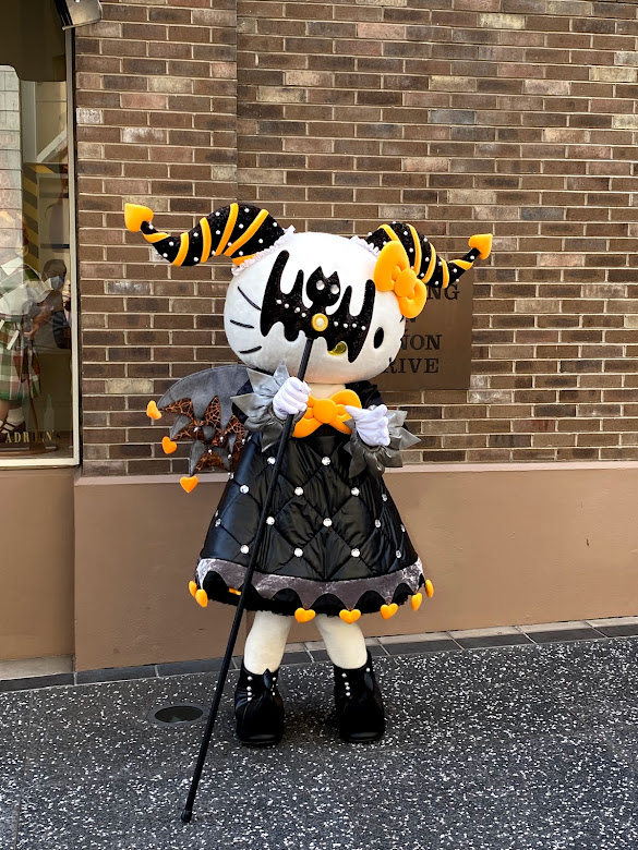 USJのハロウィンイベント中　キティちゃん　写真