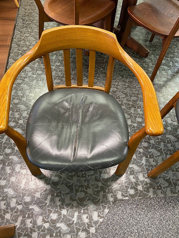椅子の座面　修理