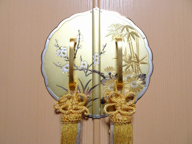 桐たんすの古都飾り金具　大阪の桐タンス