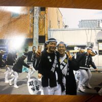 桐箪笥の社長ブログ　一枚のお祭りの時の写真が引出しから出てきました。