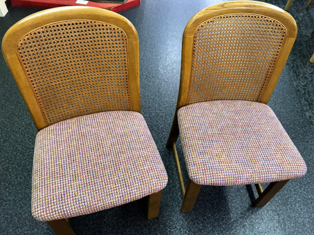 椅子の背中の籐の修理完成後写真