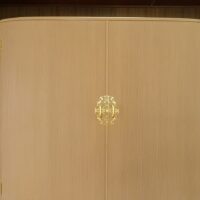 広島県府中市の松創の桐箪笥の洗い替え修理の依頼