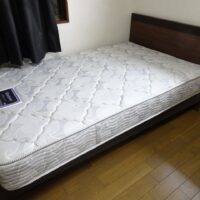大阪府のK様にシモンズベッドのシングルサイズをお届けしました。