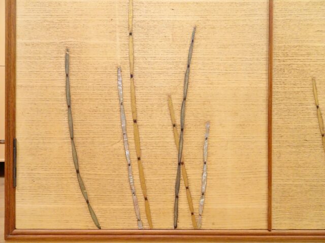 トクサ蒔絵入り桐衣裳箪笥　洗い替え修理後の写真　田中家具製作所