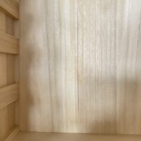 桐たんすの社長ブログ　桐たんすの背板の割れの修理のご相談です。