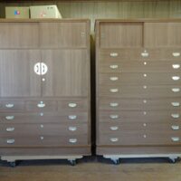 とても品質のいい桐箪笥の洗い替え修理のご依頼をいただきました。