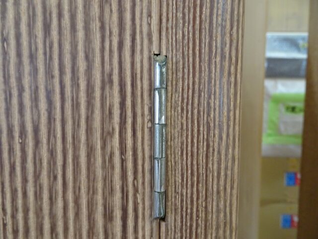 とても品質のいい胴丸型桐箪笥の金具の見極め方
