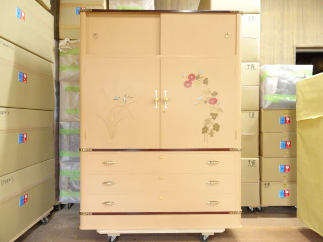 社長ブログ　大阪泉州桐箪笥の伝統工芸品を作り続けるには苦悩します。