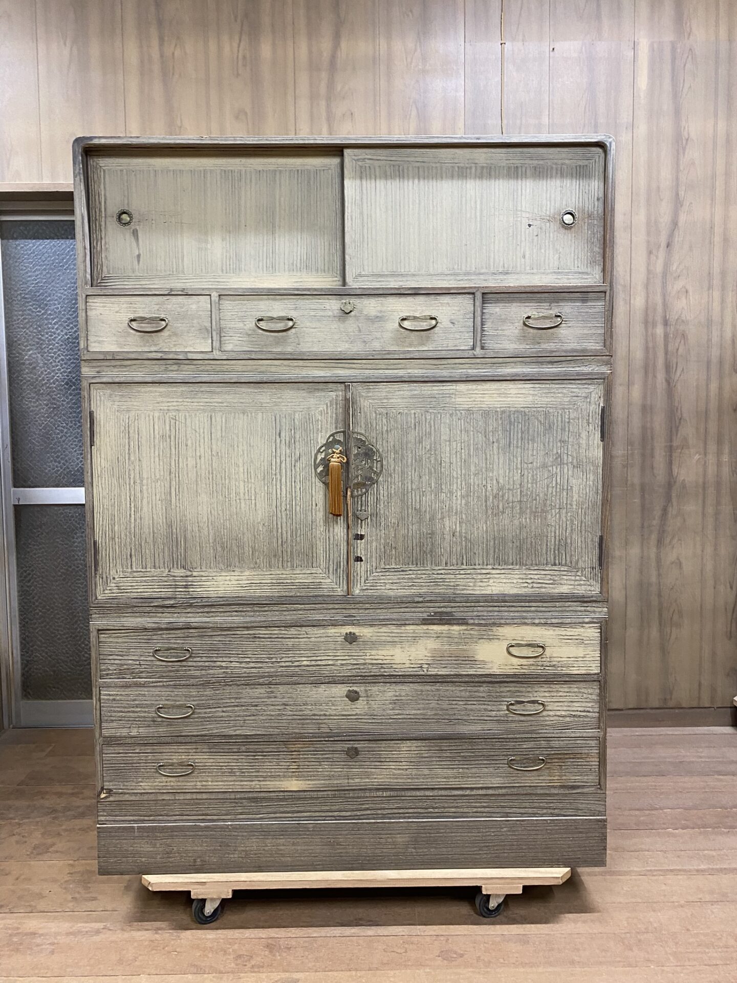 ひらりさん☆管66☆桐箪笥☆田中家具☆初音の桐箪笥☆和箪笥☆和家具 楽天市場】【サマーSALE開催中】階段箪笥 幅67cm 幅57cm 和風