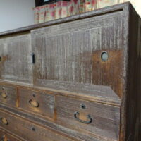 桐箪笥の社長ブログ お彼岸の中日に桐箪笥の洗い替えのご相談