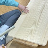 最高級品質の桐箪笥には、しんもち（しん材）の部分が必ず使われています。