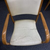 桐たんすの社長ブログ 椅子の座面の張替えなら田中家具製作所にご依頼ください。